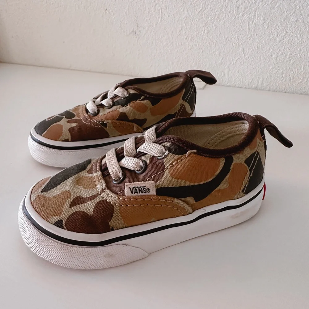 Toddler Camo Vans - Picture 2 of 5